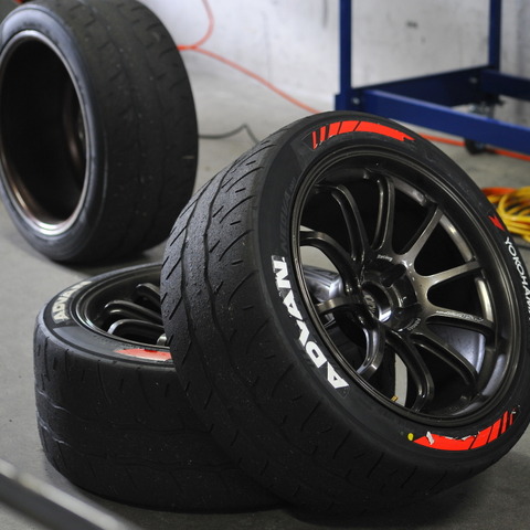 「これは安い!」コスパ重視! サーキットも街乗りも楽しめるスポーツタイヤ~カスタムHOW TO~ 画像