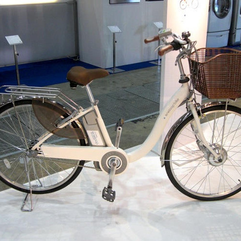 ［GOOD DESIGN EXPO 09］エネループバイク…同じデザインか、新しい乗り物か 画像