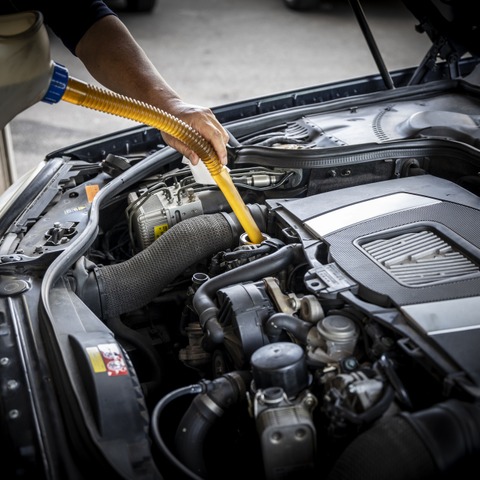 エンジンオイルを替えるだけで走りが変わる！“規格”と“粘度”の正解～カスタムHOW TO～ 画像