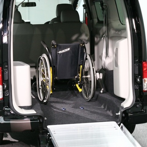 【東京モーターショー09】日産 NV200バネットタクシー はみんなのタクシー 画像