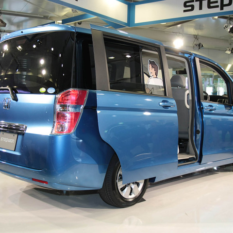 【ホンダ ステップワゴン 新型発表】解放感と使いやすさ 画像