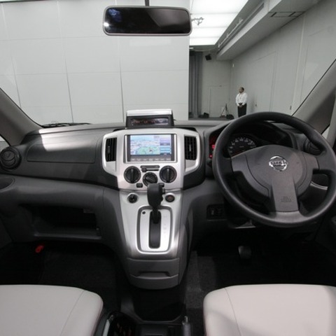 【東京モーターショー09】日産 NV200バネットタクシーの提案 画像