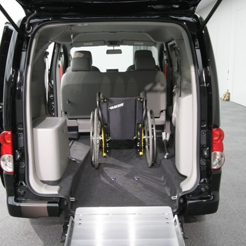 【東京モーターショー09】日産 NV200バネットタクシー…みんなが快適 画像