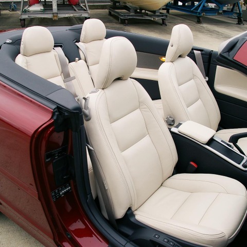 【ボルボ C70 試乗】華には欠けるが他車にはない魅力も…岡本幸一郎 画像