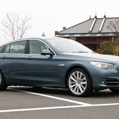 【BMW グランツーリスモ 試乗】変わったクルマが出てきた…岡本幸一郎 画像