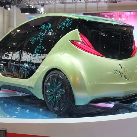 【北京モーターショー10】IATのEVバッテリーに注目 画像