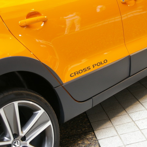 【VW クロスポロ 新型発表】SUVテイストと走りを感じさせるアンマッチ感 画像