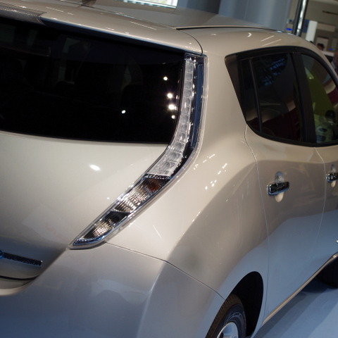 【日産 リーフ 発表】空力を意識したリアデザイン 画像