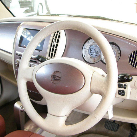 【東京ショー2003出品車】ダイハツ『XL-C』---合理性以外の価値 画像
