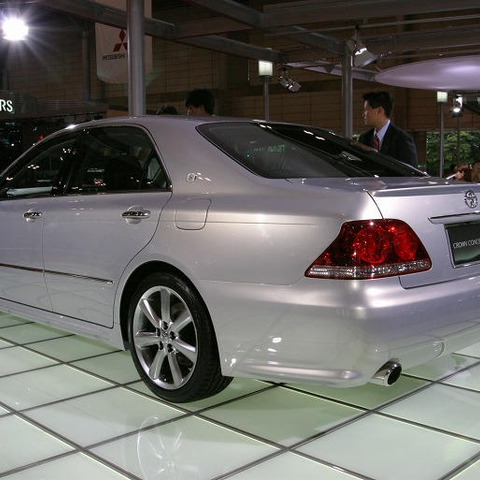 【東京ショー2003速報】トヨタ『クラウン』コンセプトはキープコンセプトか!? 画像