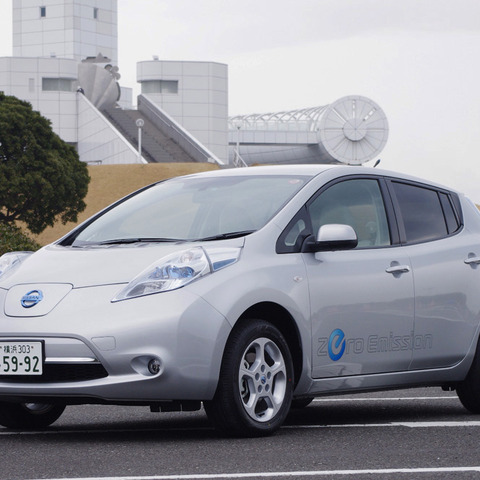 【日産 リーフ 試乗】DとECOのメリハリある走りに好感…松田秀士 画像