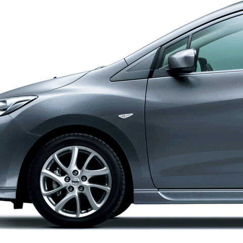 【日産 ラフェスタハイウェイスター 新型発表】プレマシー とは違う 画像