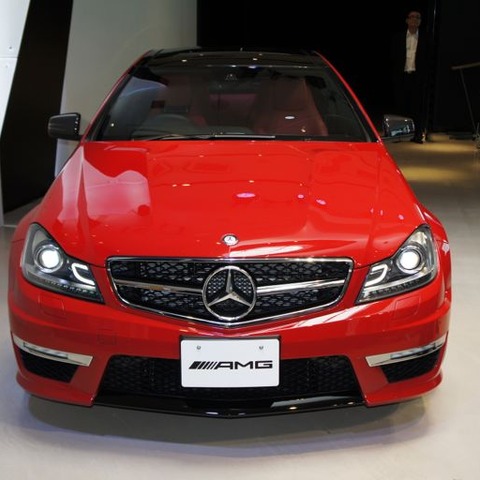 【メルセデスベンツ C63AMGクーペ 日本発表】もっともやんちゃなAMG 画像