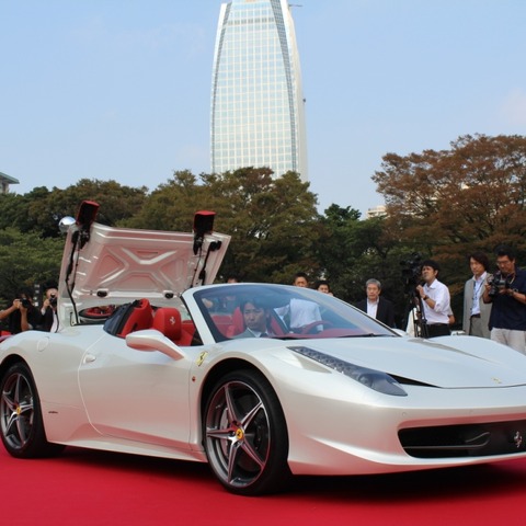 【フェラーリ 458スパイダー 日本発表】快適性向上のためのルーフ改革 画像