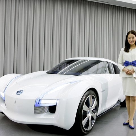 【東京モーターショー11】日産 エスフロー…スポーツカーとEVの融合 画像