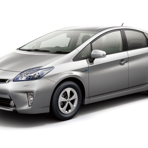 【東京モーターショー11】新型電池で大幅パワーアップ! プリウスPHV 市販仕様プロト 画像