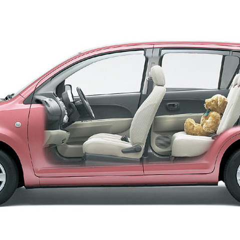 【トヨタ・パッソ/ダイハツ・ブーン発表】軽自動車由来の効率パッケージ 画像