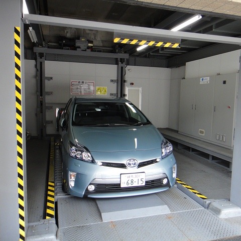 【トヨタ プリウスPHV】充電設備の存在意義がEVと違う…西村直人 画像