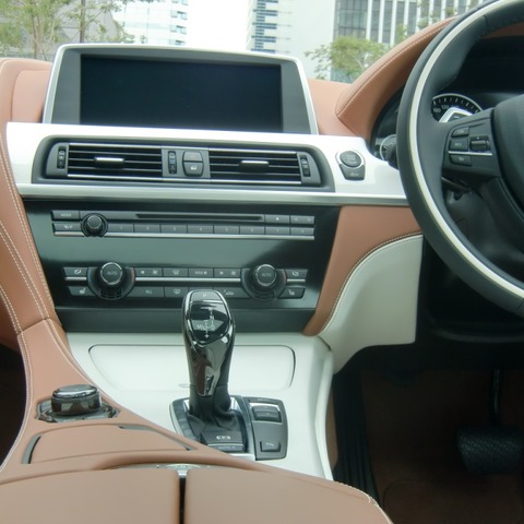 【BMW 6シリーズグランクーペ 発売】キャビン一体でダイナミズムを感じて 画像