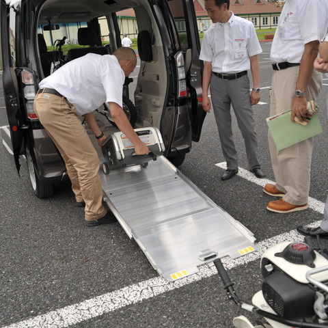 【ホンダ N BOX+ 試乗】軽というより日頃便利なコンパクトカー…島崎七生人 画像