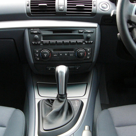【BMW 1シリーズ発表】トランスミッションはすべて6AT 画像