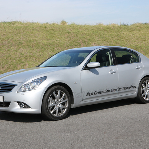 【日産 先進技術 発表】2013年投入予定の「ステアリング・バイ・ワイヤ車」試乗…井元康一郎 画像