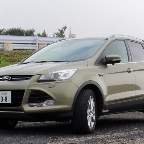 【フォード クーガ 新型 発売】マッスル感、力強さを強調してSUVらしさを演出 画像