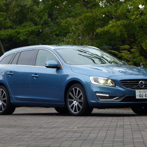 【ボルボ V60 T6 AWD 試乗】走りの味もアップデート…島崎七生人 画像