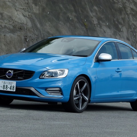 【ボルボ S60 R-DESIGN 試乗】感性を刺激する走りの魅力…島崎七生人 画像