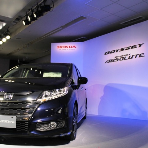【ホンダ オデッセイ 新型発表】キャビンを重く見せないための工夫 画像