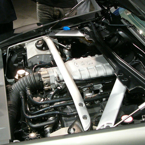 【アストンマーティン V8ヴァンテージ 日本発表】オリジナルV8 画像
