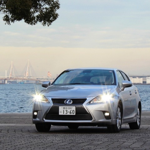 【レクサス CT200h 改良新型】遮音材にプラスして吸音材により静粛性向上 画像