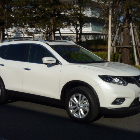 【日産 エクストレイル 試乗】安定したコーナリングがもたらすオトナな走り…岩貞るみこ 画像