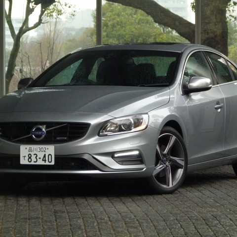 【ボルボ S60 T5 R-DESIGN 試乗】まさに“洗練”の乗り味…島崎七生人 画像