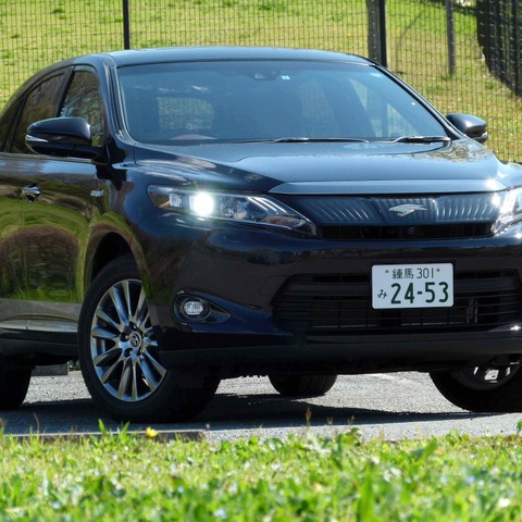 【トヨタ ハリアー ハイブリッド 試乗】140kg増のハンデをものともしない軽快感と快適性…島崎七生人 画像