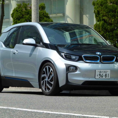 【BMW i3 試乗】目の前にある近未来は何もかも斬新…島崎七生人 画像
