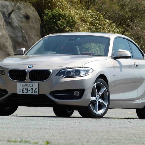 【BMW 220i Sport 試乗】E36クーペを彷彿する身のこなし…島崎七生人 画像
