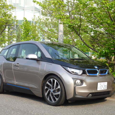 【BMW i3 試乗】EVならではのワンペダル・ドライブが病み付きに…岩貞るみこ 画像