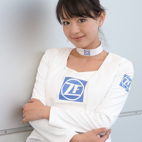 【SUPER GT】サーキットに現れる、ZFモータースポーツ・アンバサダーの正体は? 画像