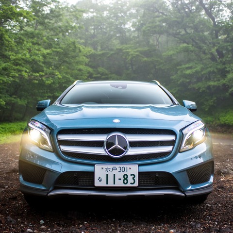 【メルセデスベンツ GLA 試乗】引き締まったスポーツとしなやかなオフロード、違いを見よ…西村直人 画像