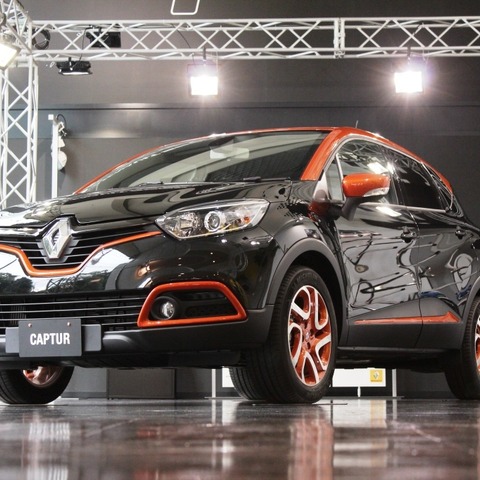 ルノー キャプチャー 限定車は“フランスで一番美しい村”を名前に…オレンジルーフの「ルシヨン」 画像