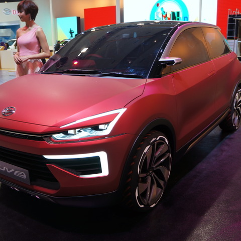 【ジャカルタモーターショー14】次世代スモール・クロスオーバーへ、一歩前進のダイハツ CUV2 画像