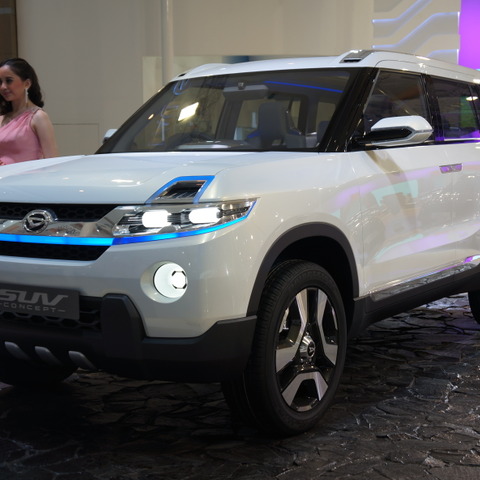 【ジャカルタモーターショー14】日本でも売れそう? 次世代 テリオス 示唆するダイハツ SUV コンセプト 画像
