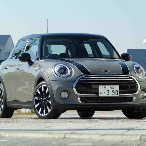 【MINI ハッチバック 5ドア 試乗】ドア+2枚の価値と実用性の高さ…島崎七生人 画像
