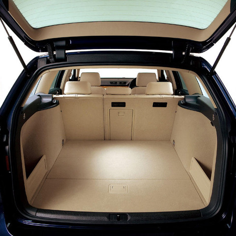 【VW パサート 新型日本発表】よく使う人に…広くて便利な荷室 画像