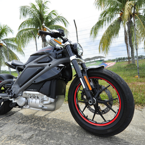 ハーレーダビッドソン、マレーシアで電動バイクの実車をお披露目 画像