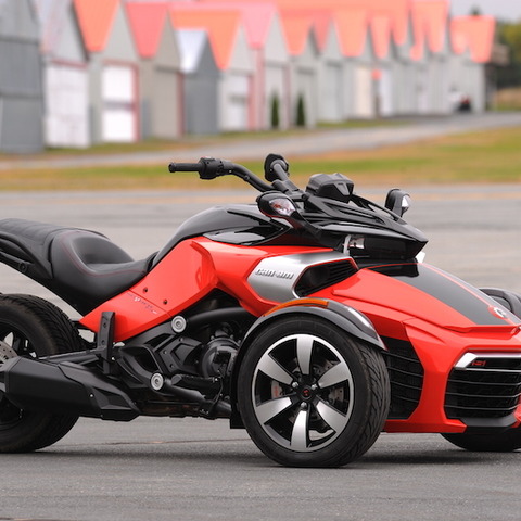 【Can-Am Spyder F3/-S 発表】乗車スタイルをカスタマイズ、世界初の「UFIT システム」 画像