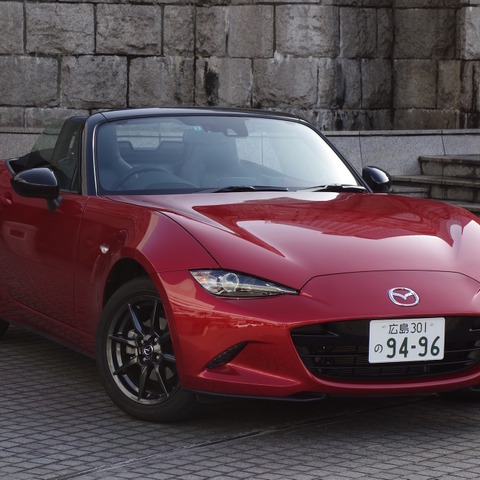【マツダ ロードスター 試乗】上級車ユーザーも納得のクオリティ実感…島崎七生人 画像