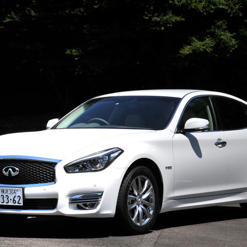 【日産 フーガ ハイブリッド 試乗】動力性能と品質は一線級、パッケージングに改善の余地あり…諸星陽一 画像
