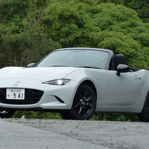 【マツダ ロードスター 試乗】原点回帰、特性と向き合える「S」の醍醐味…島崎七生人 画像
